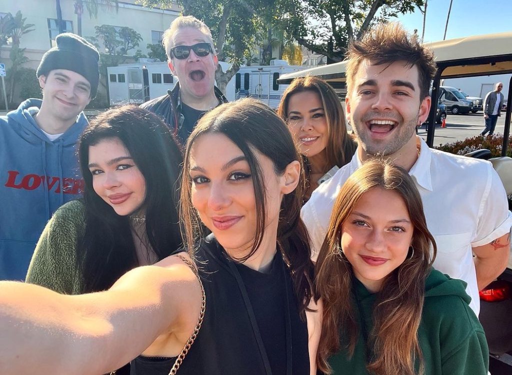 Kira Kosarin Net Worth
