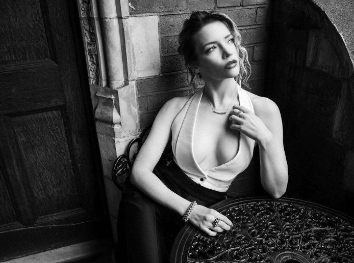 emmy rossum height